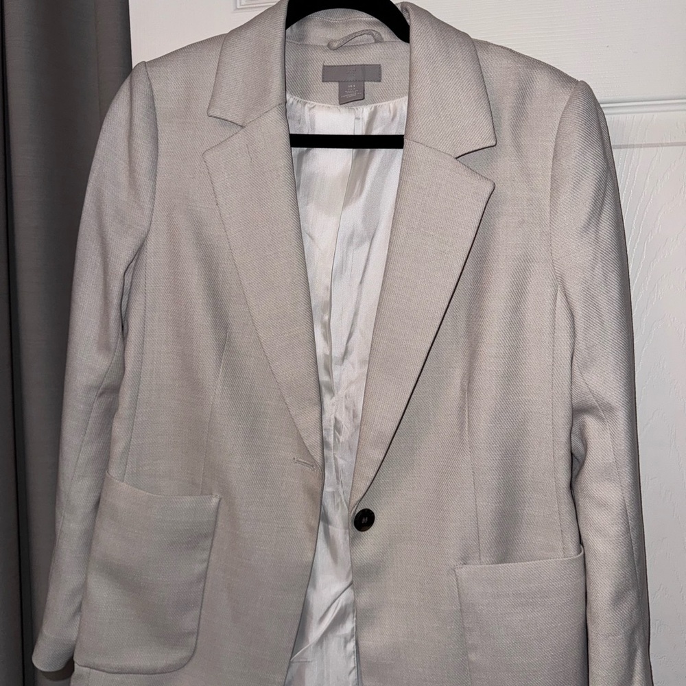 H&M Elegant Beige Blazer